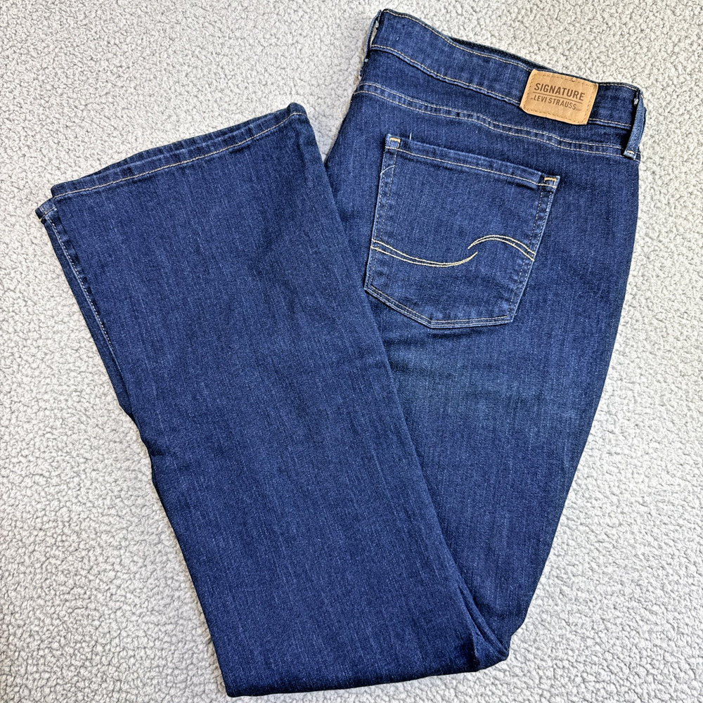 Womens Jeans Signature Levi Strauss Mid-Rise Bootcut 22M Tag 36x32, Actual 40X30